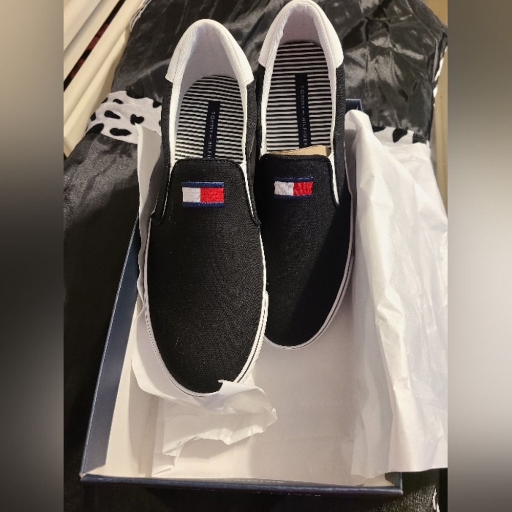 Tommy hilfiger loafers size 9 brand new